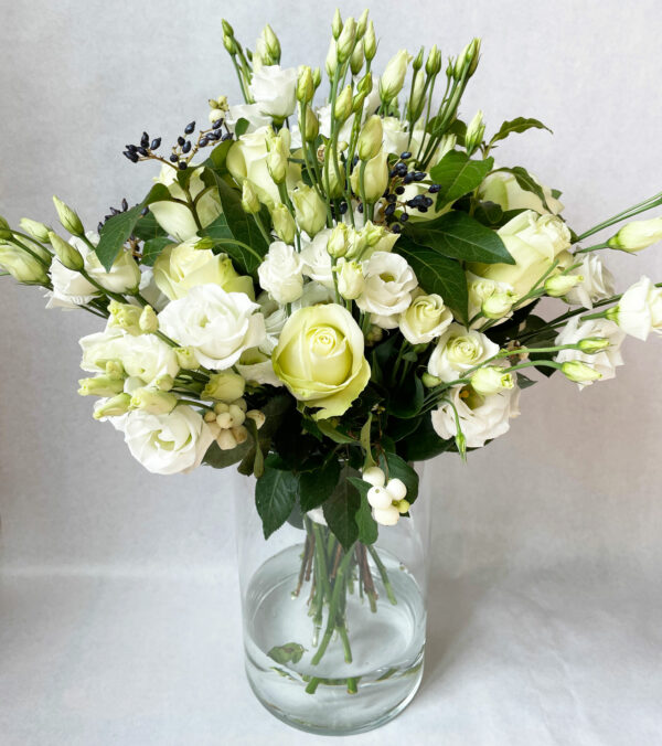 bouquet roses et lisianthus